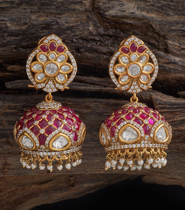 Manufacturer, Exporter, Importer, Supplier, Wholesaler, Retailer, Trader of Kundan Sets in New Delhi, Delhi, India.