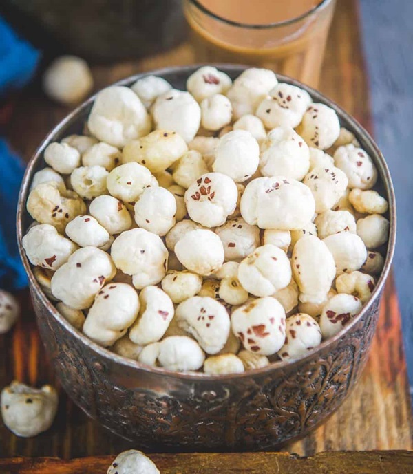 Manufacturer, Exporter, Importer, Supplier, Wholesaler, Retailer, Trader of Makhana in New Delhi, Delhi, India.