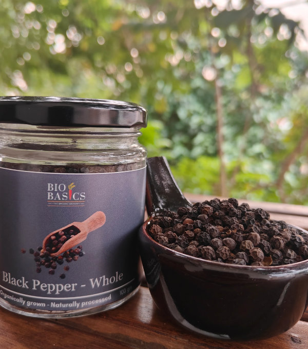 Manufacturer, Exporter, Importer, Supplier, Wholesaler, Retailer, Trader of Organic Black Pepper in New Delhi, Delhi, India.