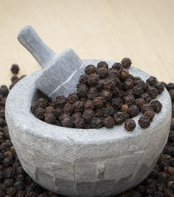 Manufacturer, Exporter, Importer, Supplier, Wholesaler, Retailer, Trader of Whole Black Pepper in New Delhi, Delhi, India.